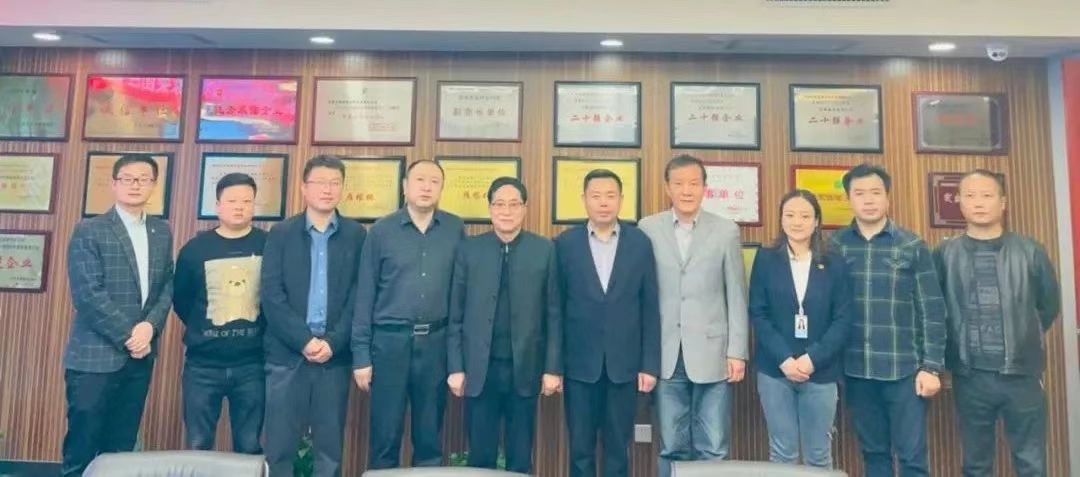 秦商百人會、西安建筑安裝協(xié)會蒞臨立豪集團(tuán)交流座談